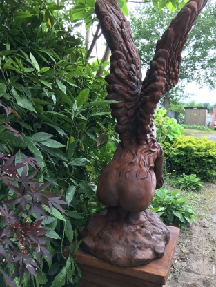 Very large kneeling oxide Angel with wings up on a large oxide pedestal, very large and unique!